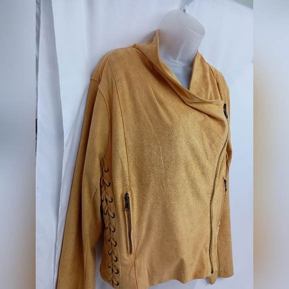 WILLOW & ROOT Western Chic Butterly Yellow Faux Suede Moto Jacket  (#1,530)(C) - Picture 6 of 11